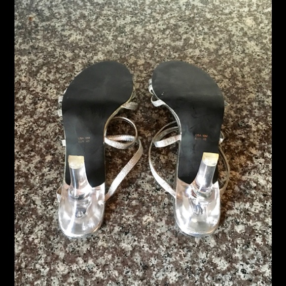 STUNNING SANDALS! 🌹Unique Crystal Heels!🌹NWOT! - Picture 4 of 4